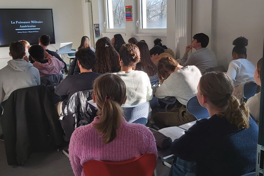 Cours au CDI au Lycée