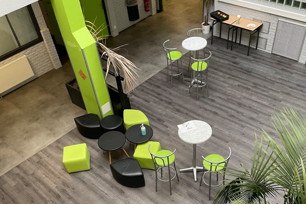 Salle commune des classes de post-bac de Saint-Charles (Athis-Mons)